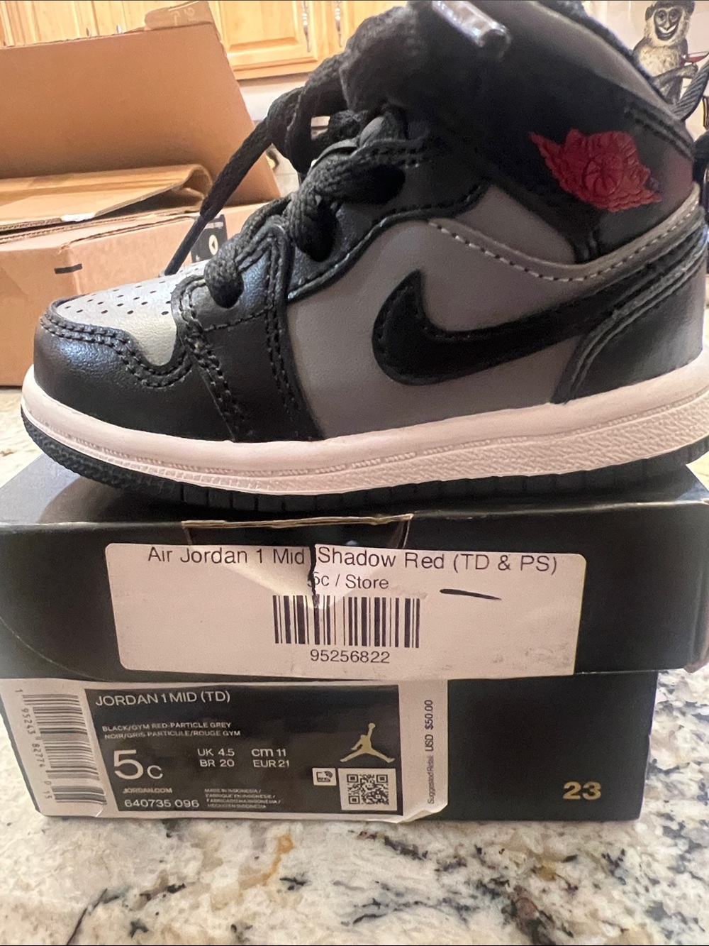 Jordan Kids' Air Jordan 1 Mid TD in Black and Red
